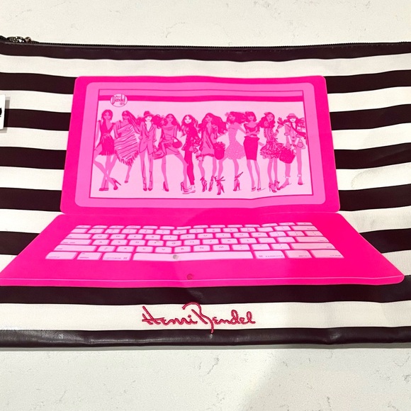 VTG Iconic Henri Bendel TO GO TECH SET, NWT, 3 Bag Set: Phone, iPad, & Laptop - Picture 5 of 13